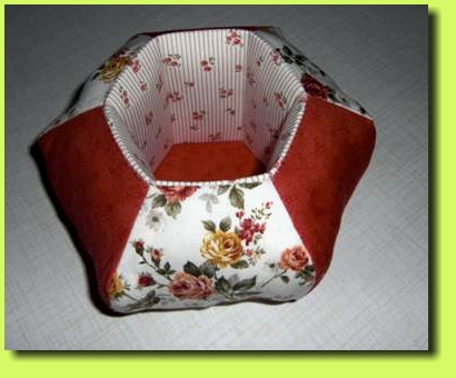 Hexagoncontainernadelkissen Inge St.